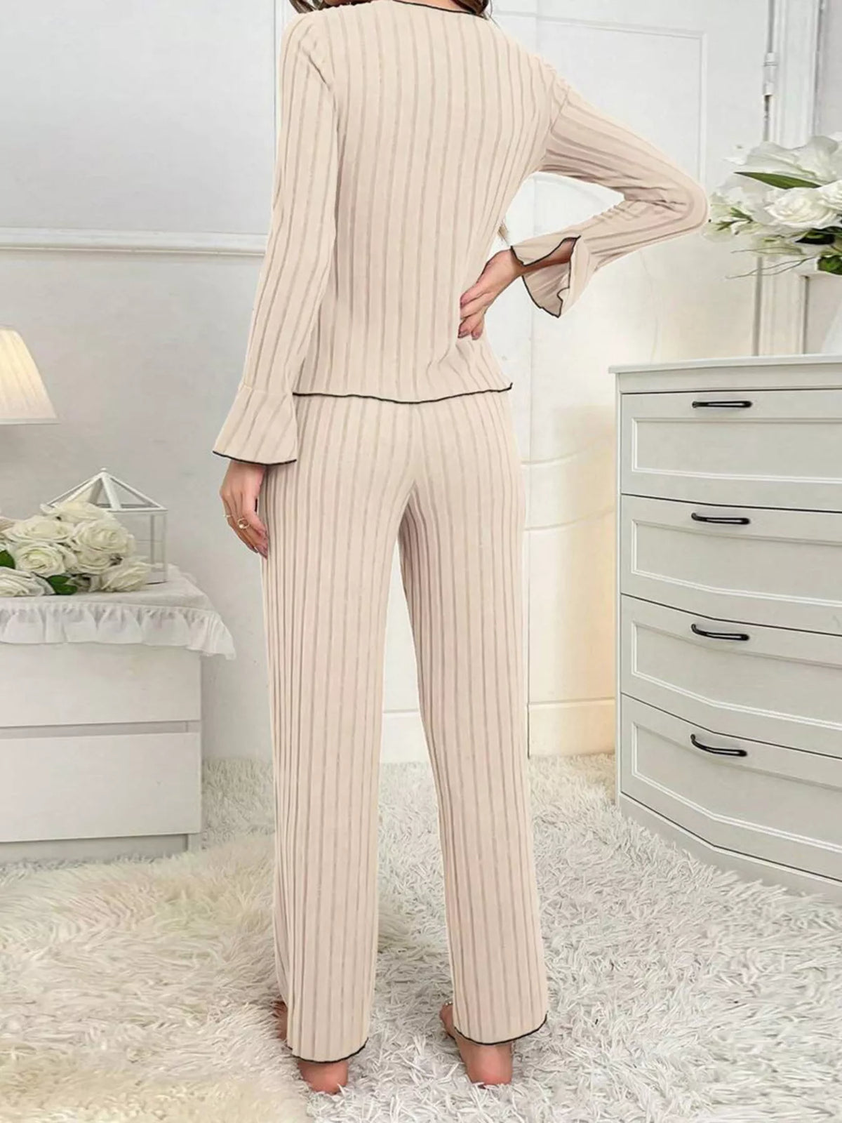 Contrast Bow Detail Top and Pants Lounge Set – view 3